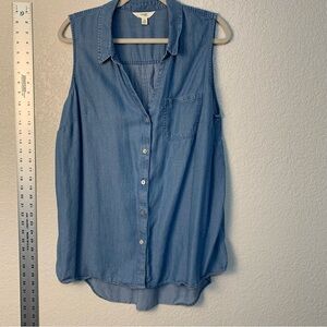 Blue Boxy Button Down sleeveless Shirt with Notched Collar